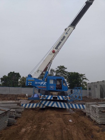 เช่ารถเครน 25 ตัน